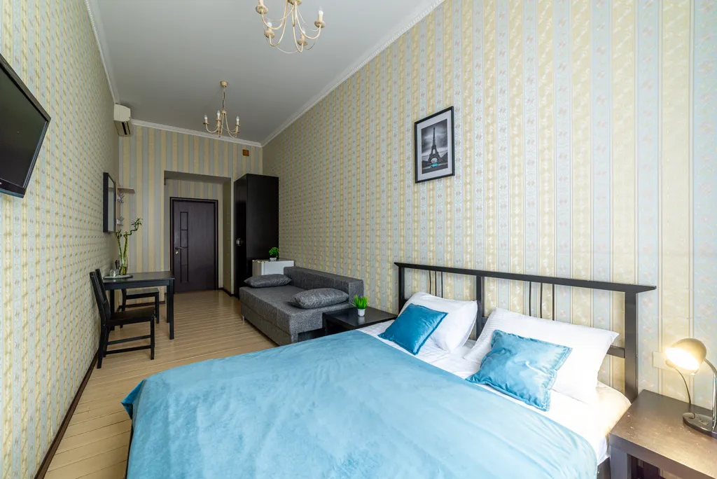 Квартира Квартира Эконом с 1 кроватью и диваном, с общей душевой комнатой — Санкт-Петербург