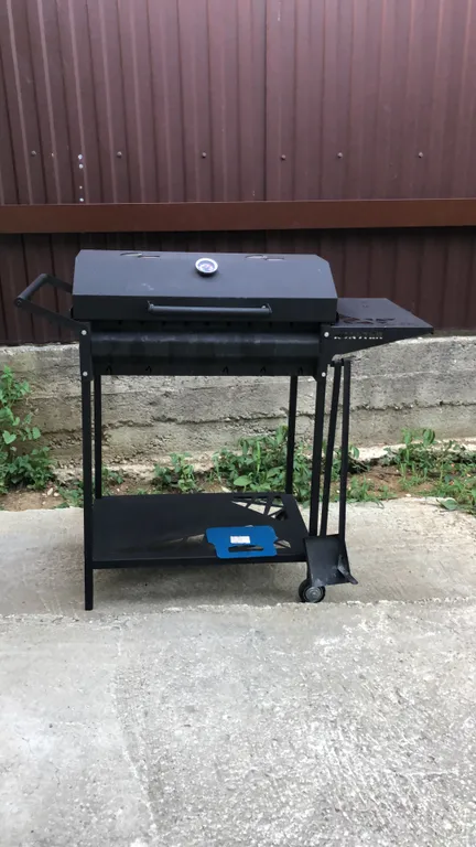 Уютный номер в новом домике в саду справа