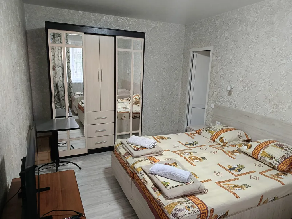 Двухместные апартаменты - вид на море и горы, утро под пение птиц