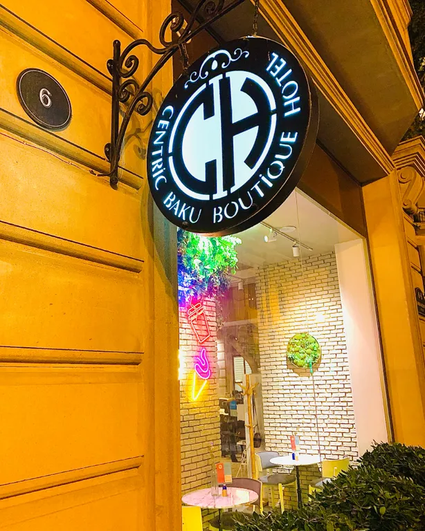 Cosy 2 Bdr Apartment by Centric