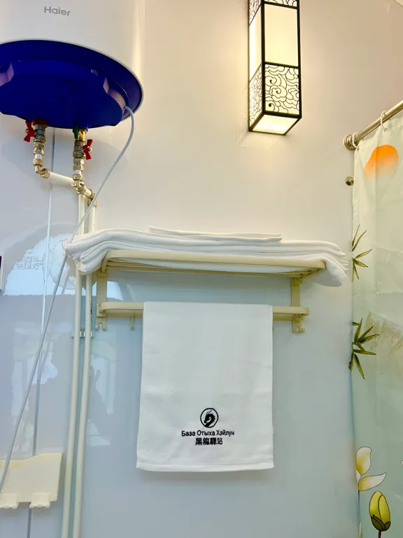 База отдыха Хэйлун Дом №6 Санья вид на озера