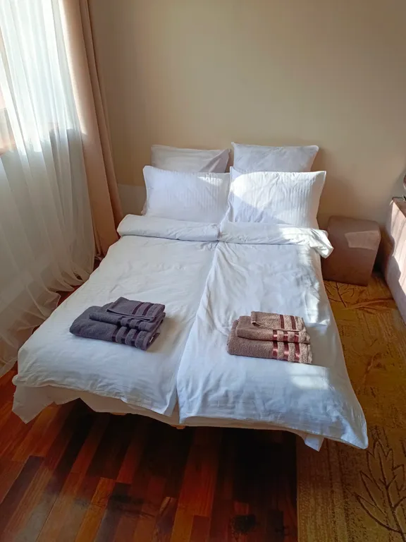 Светлая квартира на 1 этаже близко к морю