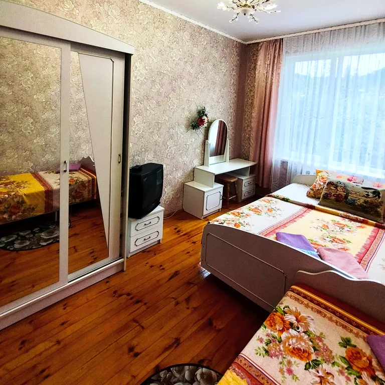 2 комнаты для большой семьи у  Черного моря