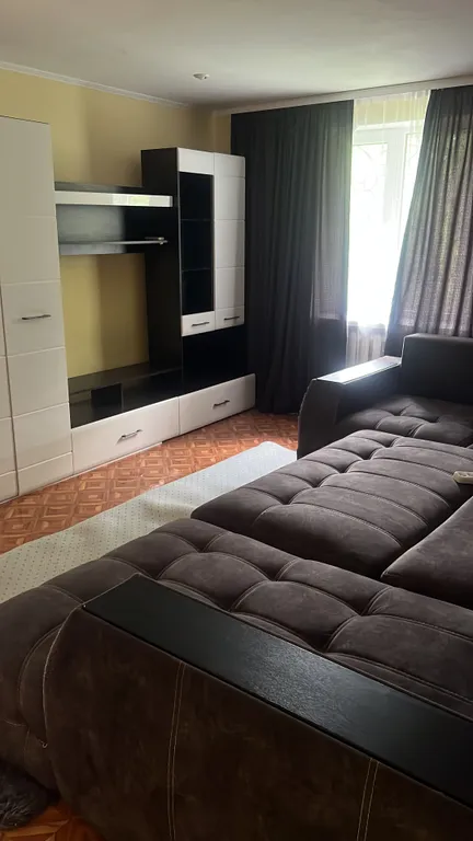 4-комнатная Квартира