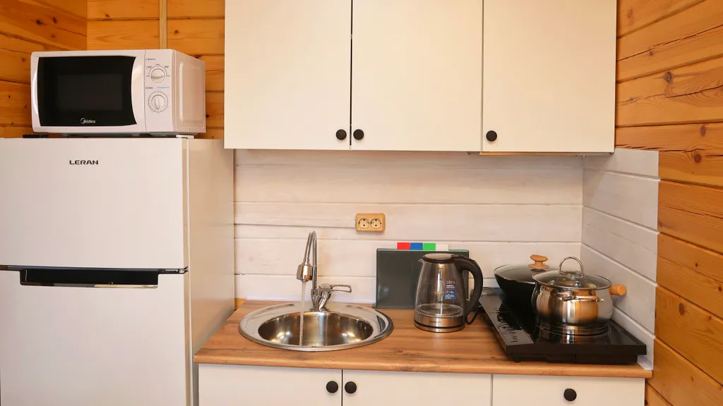 Эко коттедж с видом на море на 6 человек с отдельным двором