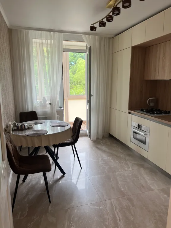 Квартира Уютная квартира с хорошим расположением в красивом месте. — Светлогорск