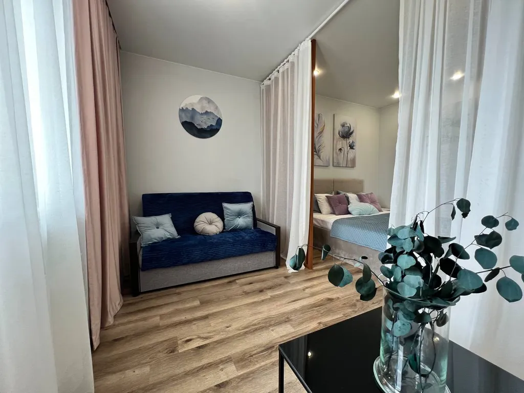 Квартира Квартира Стильная Студия с балконом — Сириус