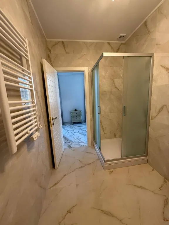 Апартаменты первая линия, Любимовка