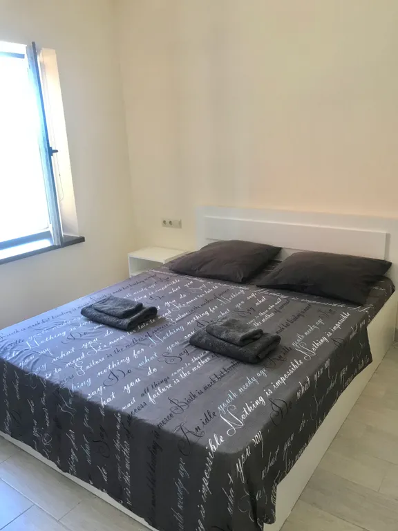 Квартира Двухместный номер в частном доме с бассейном, летней кухней — аренда посуточно в Благовещенская