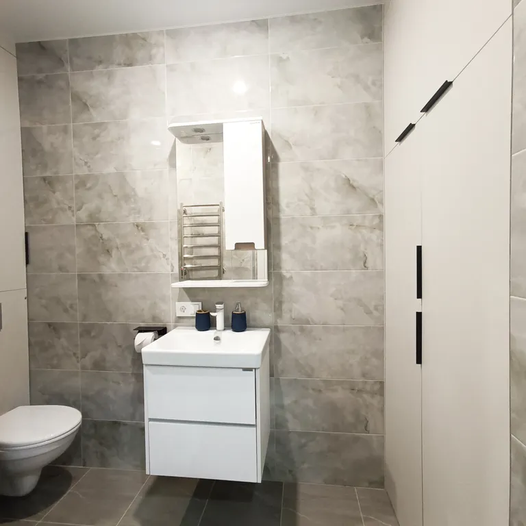 Новая студия в Минск-Мир с самозаселением возле метро