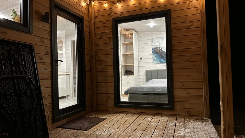 Небольшой уютный домик с чаном