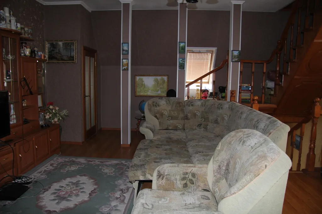 Коттедж крутой лог