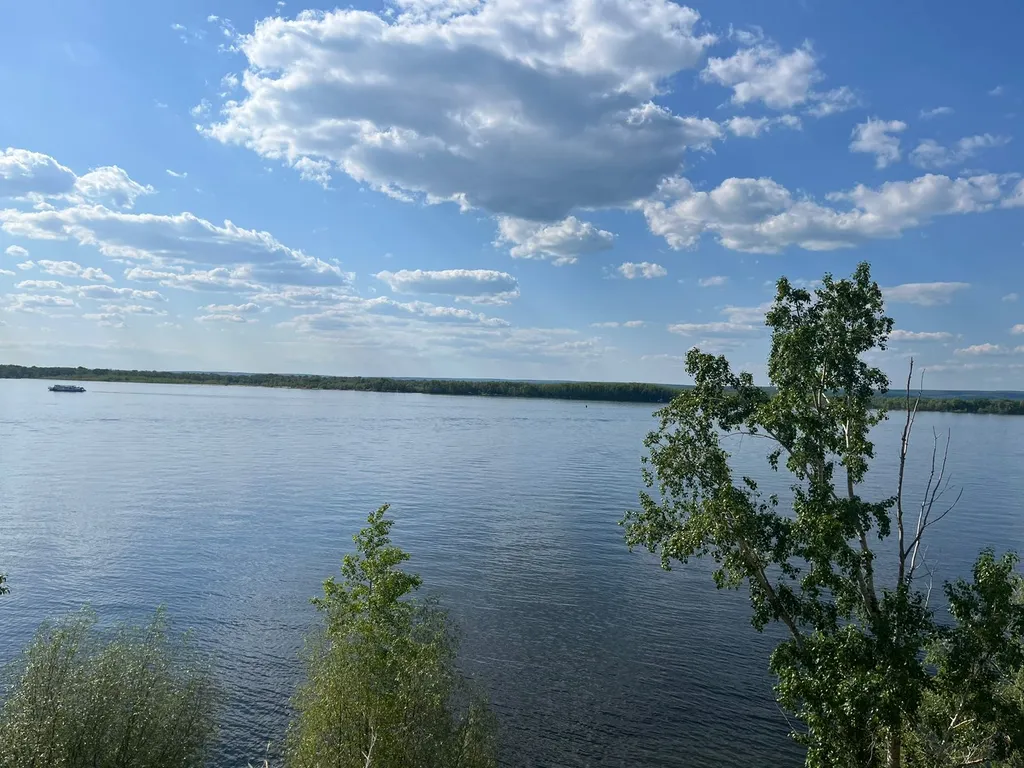 Стильная квартира на берегу Волги от компании V-GOSTI