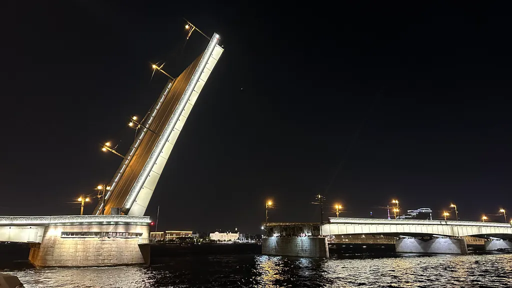 Квартира Квартира с видом на крыши Санкт-Петербурга у Литейного моста — Санкт-Петербург