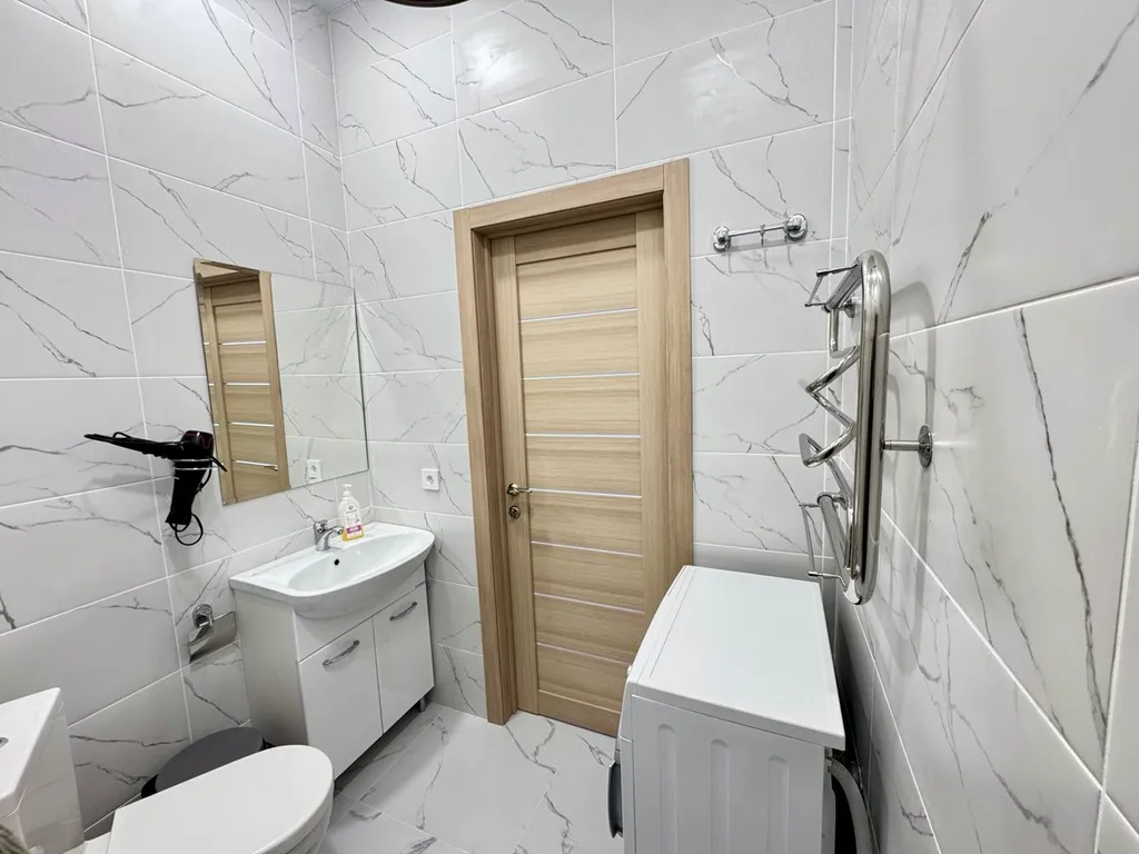 Коттедж Коттедж Уютный таунхаус с террасой и парковкой — Сочи