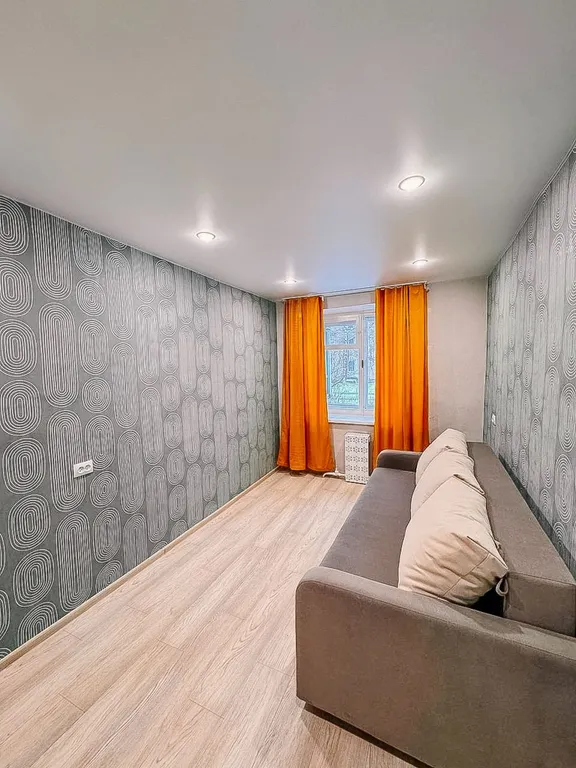 Свежая трешка с раздельными комнатами в тихом районе города