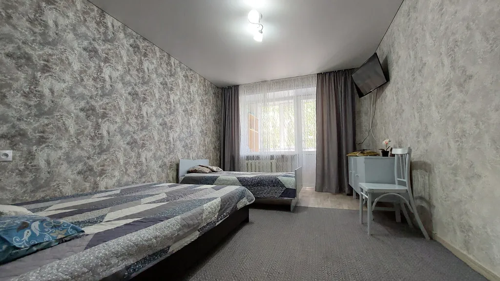 Квартира на первом этаже возле трассы