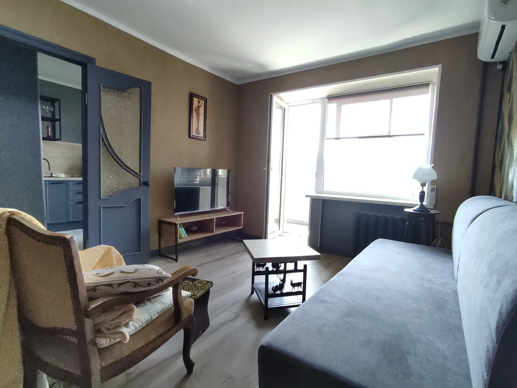 Однокомнатная квартира на полуострове Эгершельд рядом с Владивостокским Портом