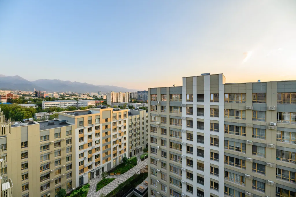 Рядом с Арбатом