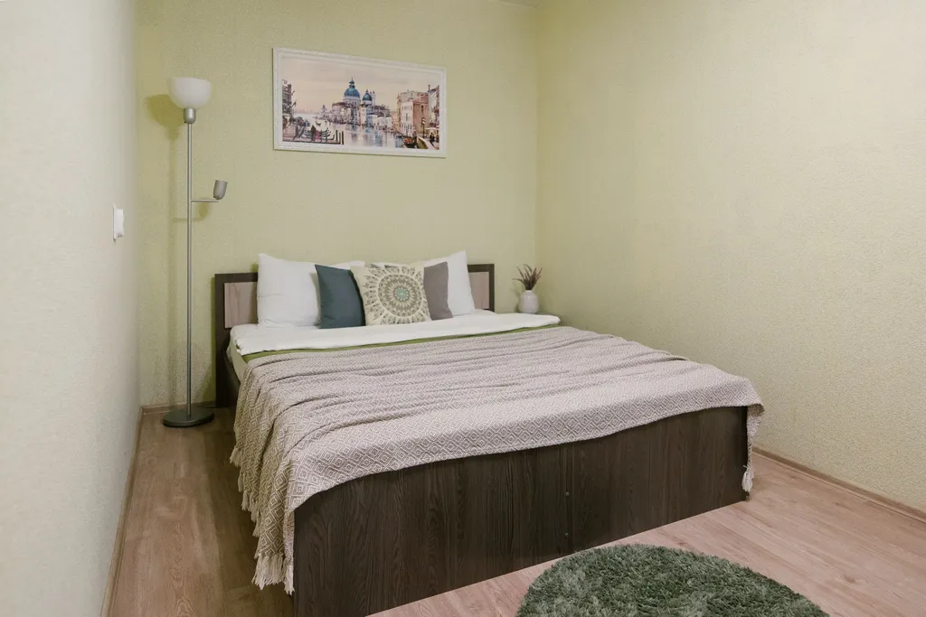 Семейные апартаменты в районе Прудов