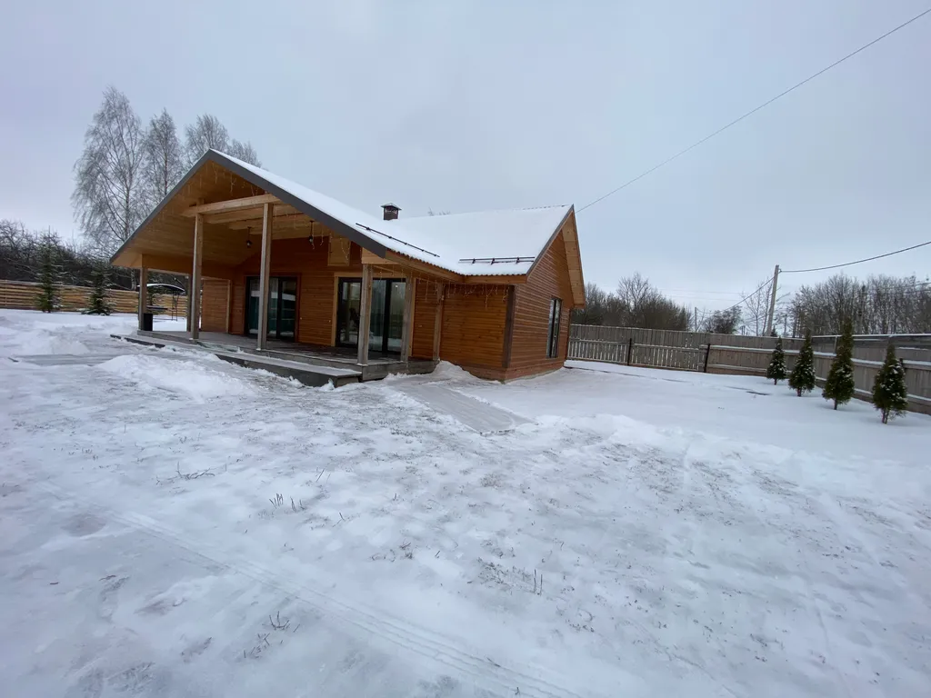 Уютный дом в черте города