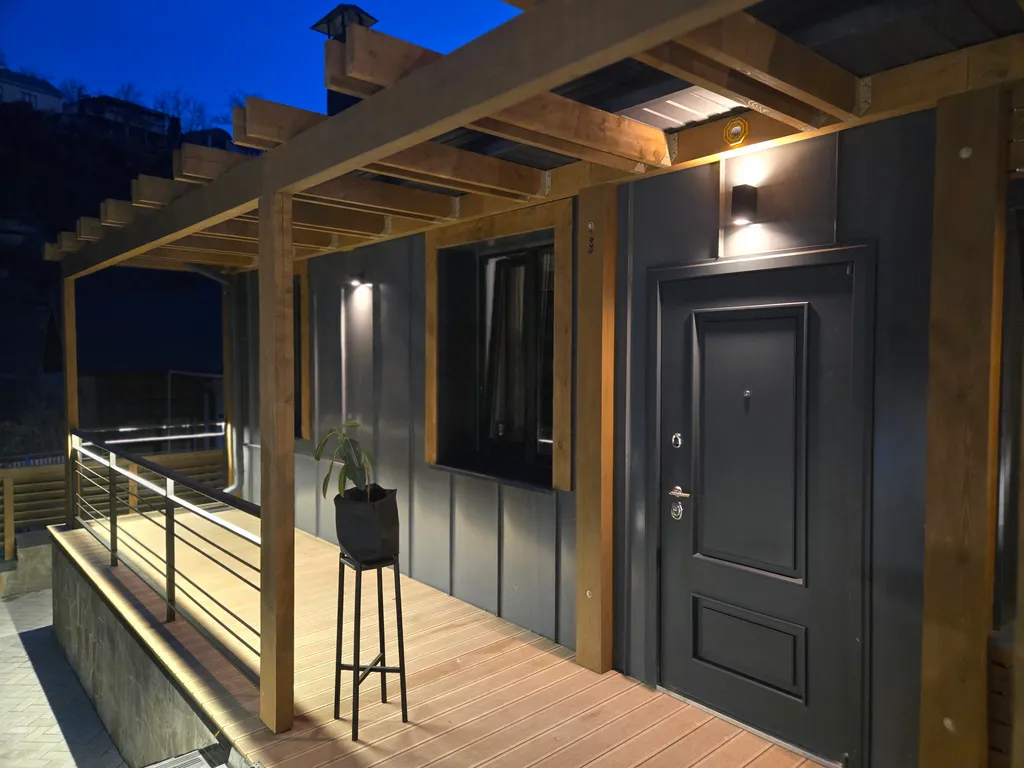 Дом в Кисловодске с авторскими интерьерами на стыке курорта и природы