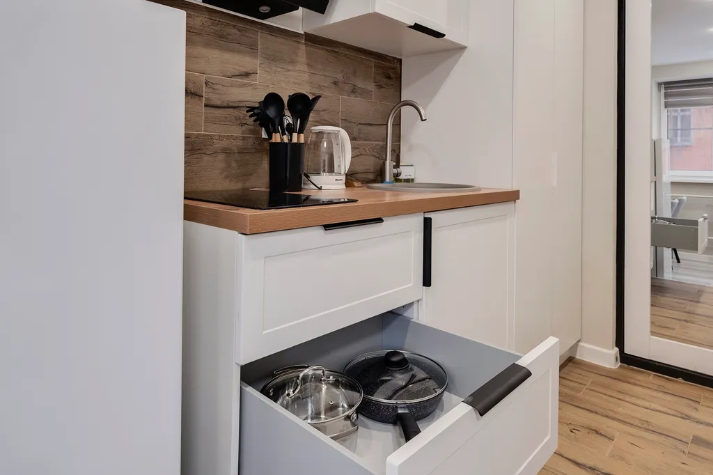 Студия напротив медицинского центра