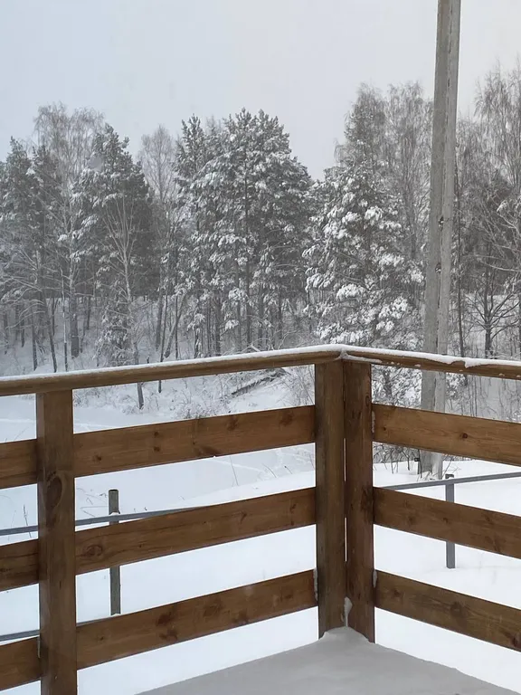 Дом с баней и  чаном у горячего источника