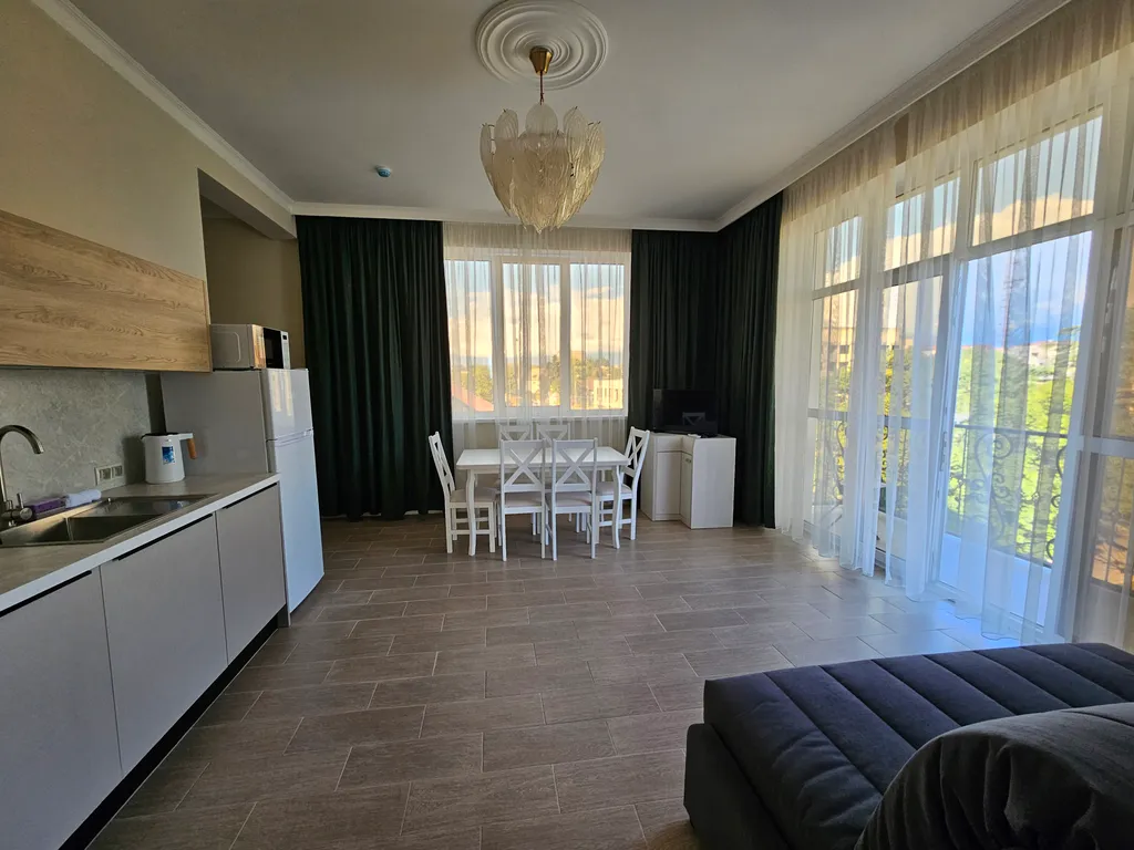 Апартаменты люкс в отеле Атлас