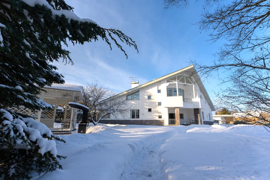 Роскошная современная белоснежная White Luxe Villa