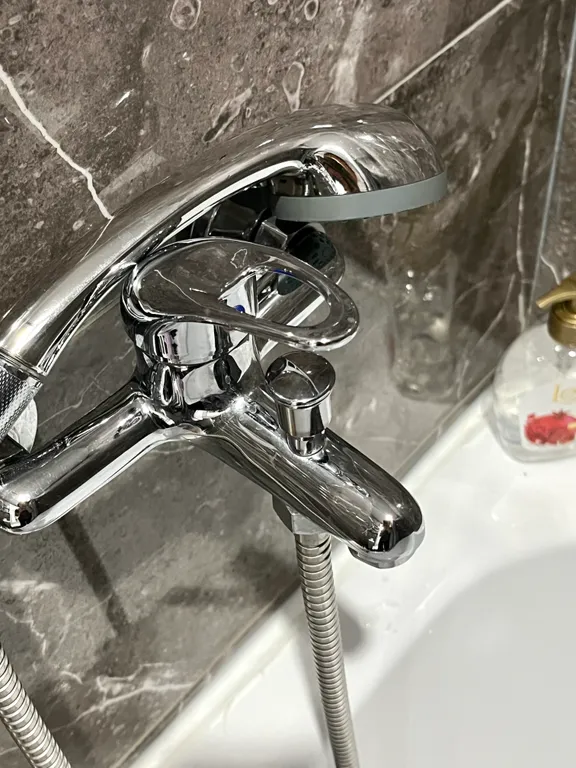 Возле глазного центра