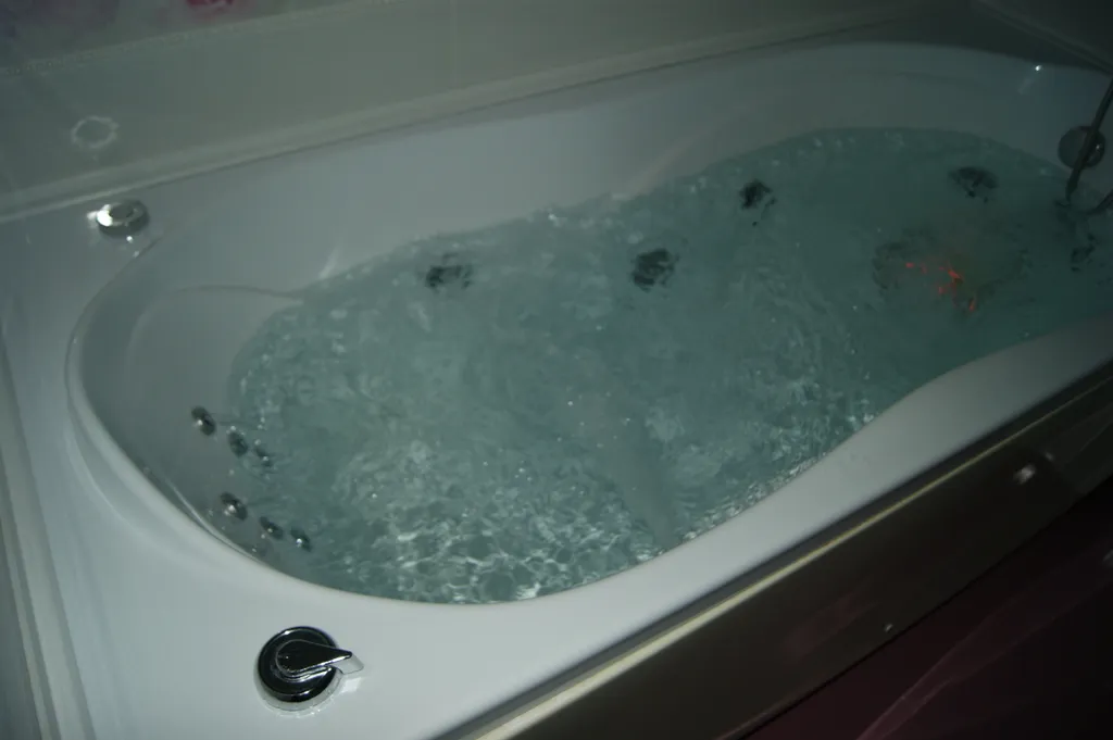 Таунхаус у озера в сосновом лесу