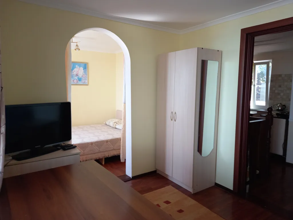 Квартира Квартира Частный сектор. Вид на море. Большой балкон — Сочи