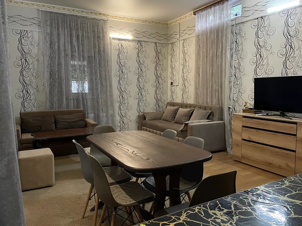 Коттедж Частный дом в центре поселка — аренда посуточно в Тульский