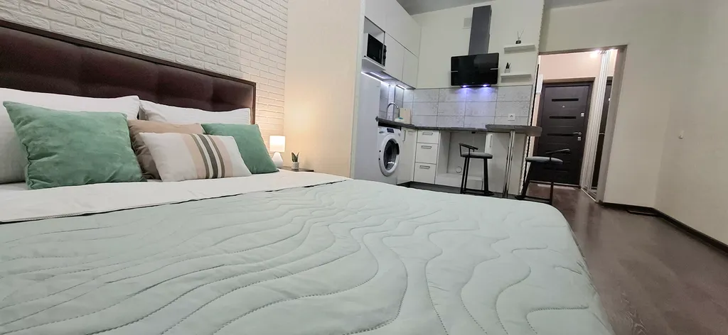 Студия с видом на Ангару