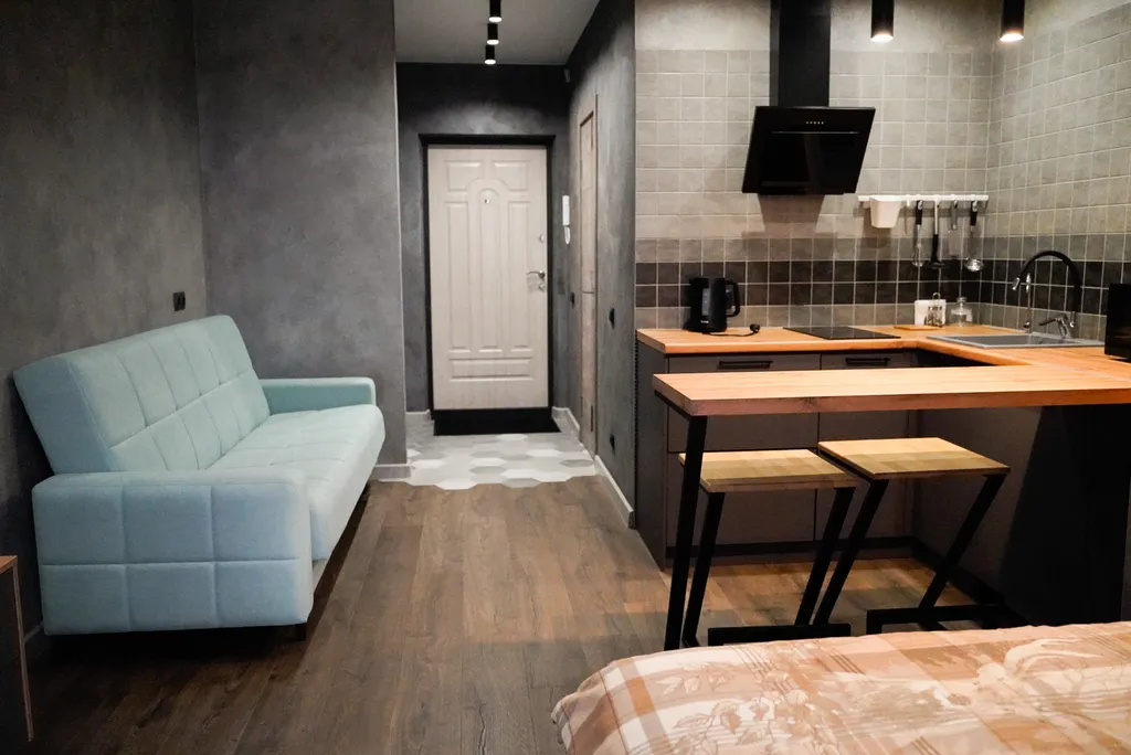 Квартира-студия loft-grey с кондиционером и парковкой — аренда посуточно в Великий Новгород