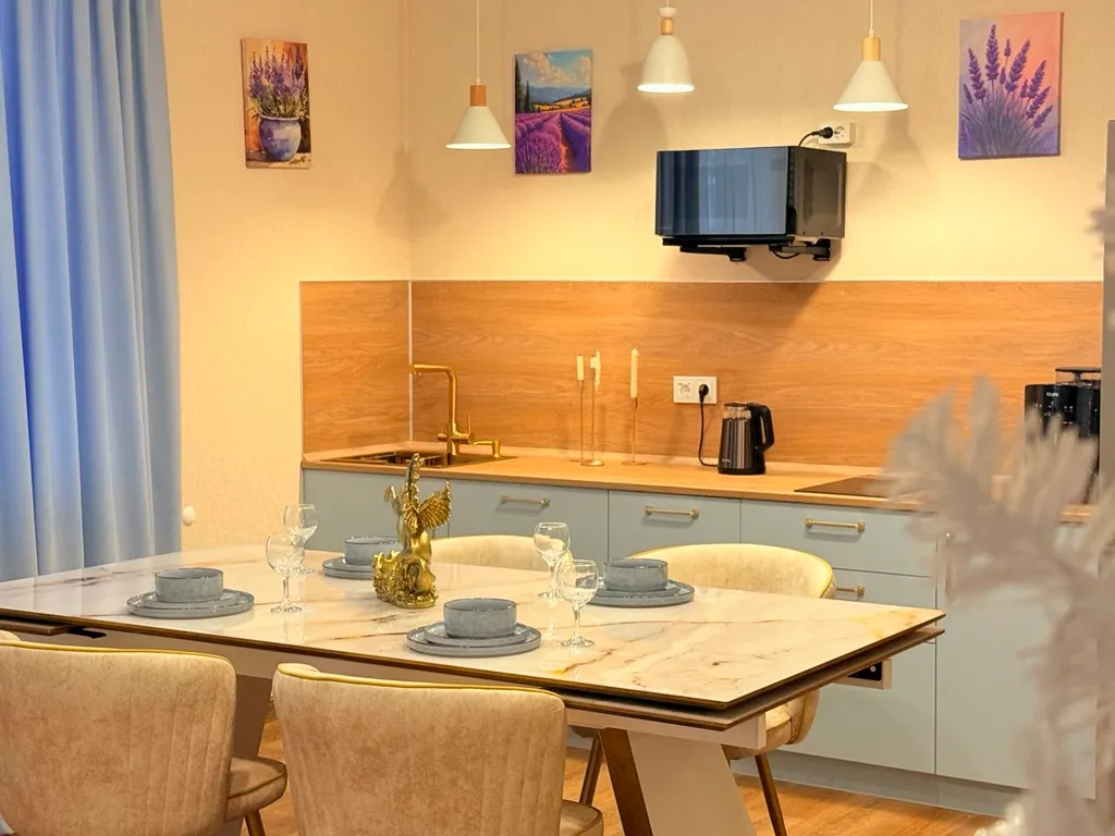 Уютный лавандовый домик