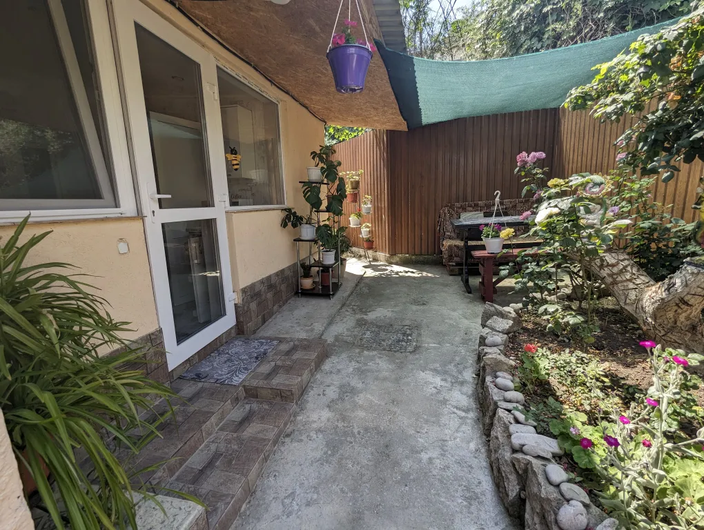 Коттедж Домик в центре — Феодосия