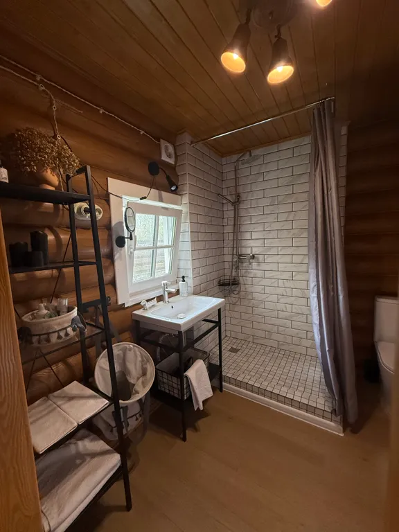 Уютный охотничий дом с чаном, бассейном и баней