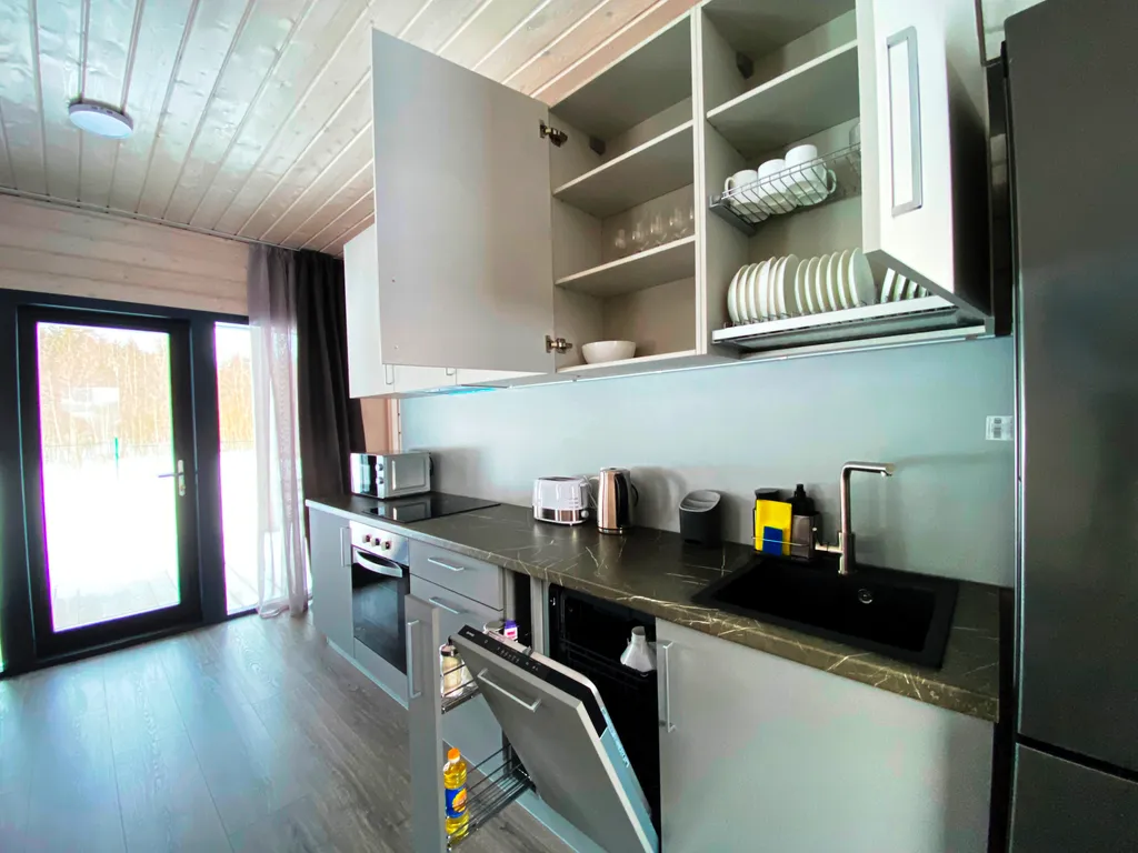 Коттедж Новый уютный дом с кондиционером на опушке леса в 20 минутах от города — Санкт-Петербург