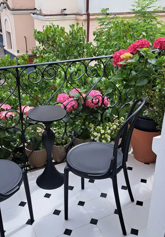 Апартаменты Аристократ на пешеходной площади