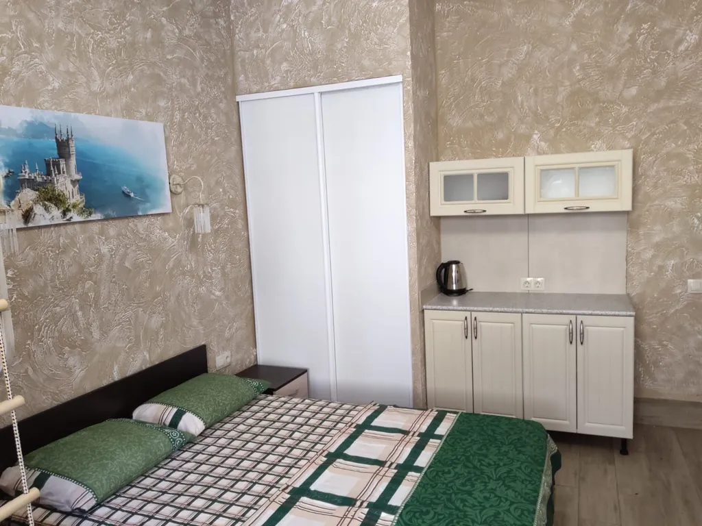 Квартира Уютный современный семейный номер в гостевом доме — аренда посуточно в Лермонтово