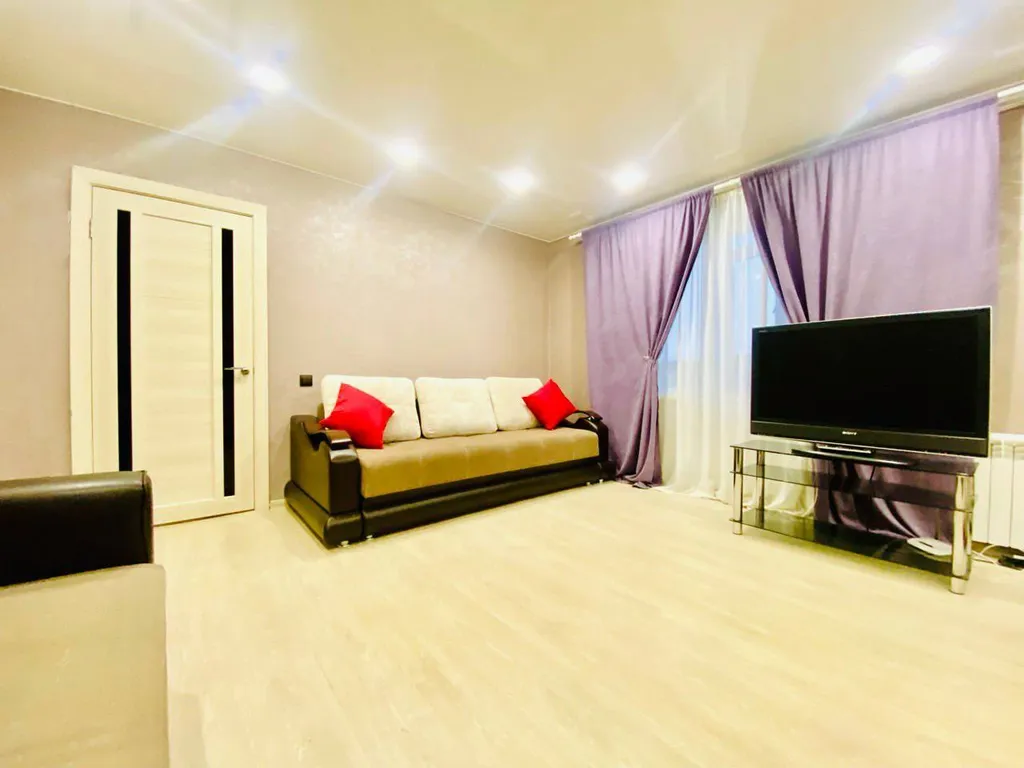 Уютная 1-комнатная квартира с балконом в центре