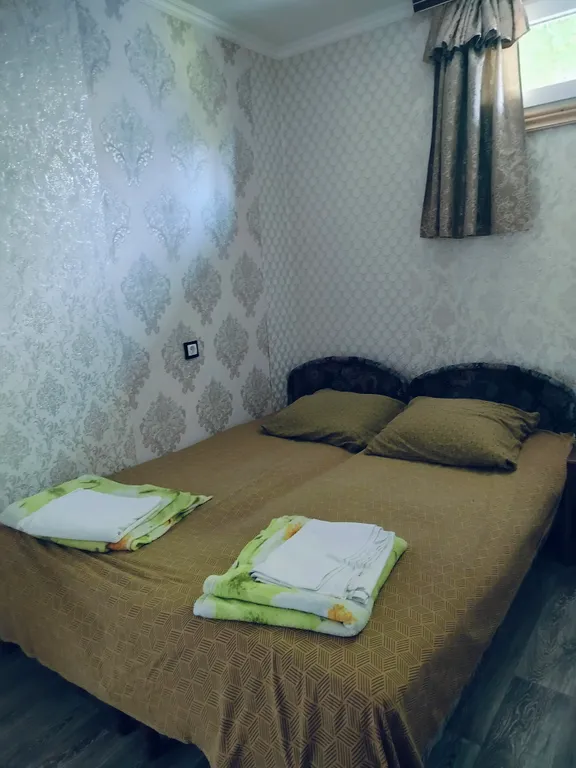 Квартира Комната — аренда посуточно в Лоо