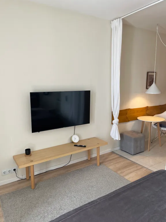 Дизайнерская студия с панорамным балконом в ЖК Две Столицы