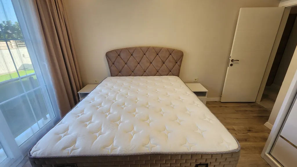 Квартира с 2 спальнями и садом