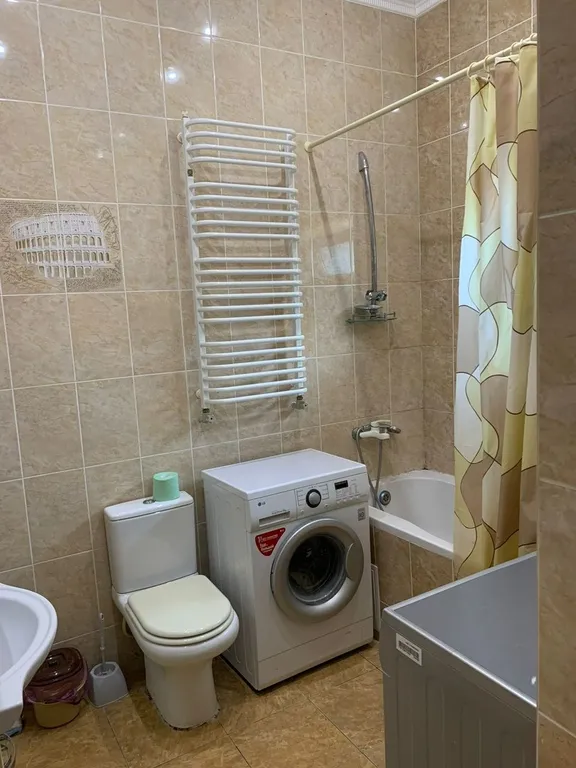 Коттедж 4-комнатный Дом — Евпатория