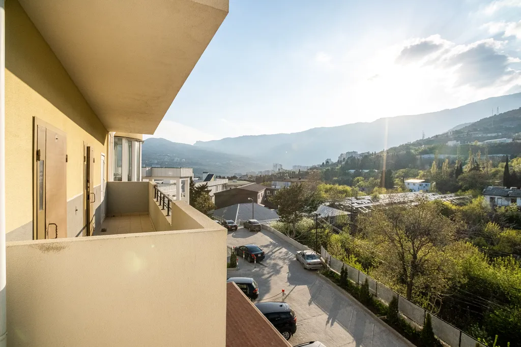 Квартира с прекрасным видом на горы и парк