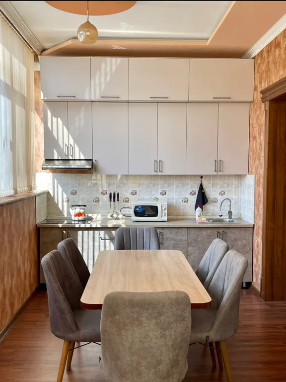 4-комнатная Квартира