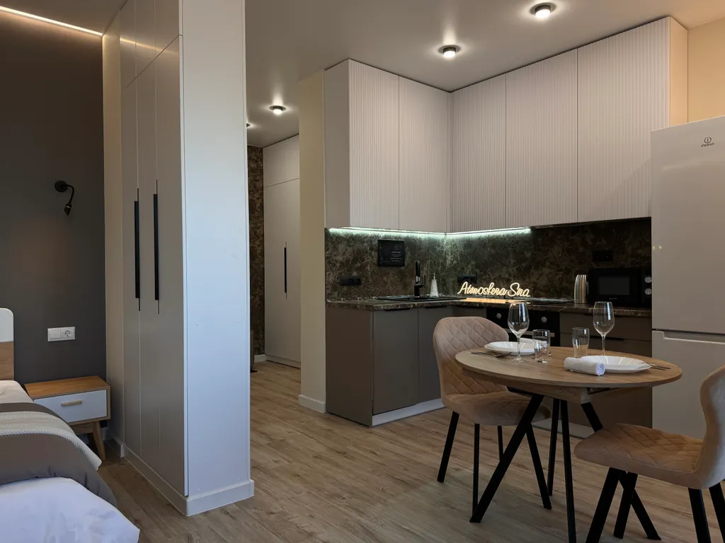 Роскошная квартира у ТРЦ Аура в новом доме